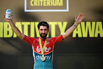 El corredor belga participó en tres mundiales, nueve Tour de Francia, diez Vueltas ciclistas a España, en la que conquistó el maillot de montaña en una ocasión (2018) y seis Giro de Italia, completando el podio de la ronda italiana de la ronda (2012) tras Ryder Hesjedal y el español Joaquim Rodríguez. Thomas deja el ciclismo en el equipo Lotto Dstny, en el que completó sus nueve últimas temporadas.