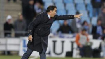 Luis Garc&iacute;a, entrenador del Getafe, en el partido frente al M&aacute;laga.