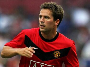 Mourinho has a go at Michael Owen for criticism of Zlatan