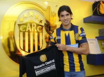 Estas son las 29 camisetas que ha vestido el 'Loco' Abreu