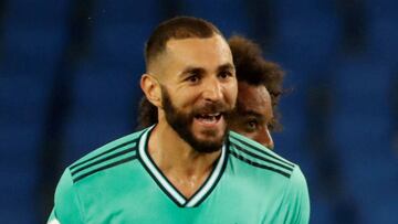 Benzema con Marcelo, en Anoeta.