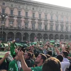 El vello de punta: 6.000 béticos toman el Duomo de Milán y lo hacen temblar con su himno