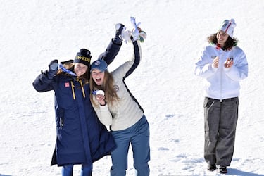 Unbelievable Winter Olympics result: Two skiers tie not once, but twice, to share silver
