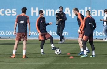 Barça put in one last session before the final against Sevilla