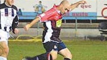 <b>EL DIRECTOR. </b>Como viene siendo habitual en los últimos partidos, Iván de la Peña mandó a sus compañeros hacia una nueva victoria, aunque esta vez fuese en un amistoso.