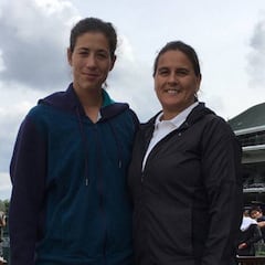 Garbiñe Muguruza 'ficha' a Conchita para Wimbledon
