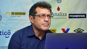 Hugo Pérez could leave El Salvador to coach an MLS club