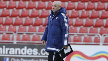 Claudio se va 'rajando'