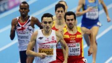 Kevin L車pez se queda en plata al ceder ante el polaco Kszczot