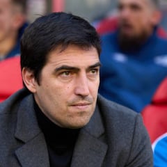 Iraola: “Somos unos rellenadores de horarios...”