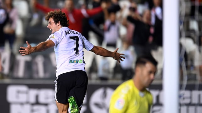 El Málaga visita a su bestia negra