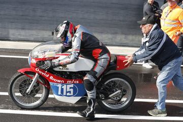 Tercera edici車n de la reuni車n y exhibici車n de autom車viles cl芍sicos en el circuito del Jarama