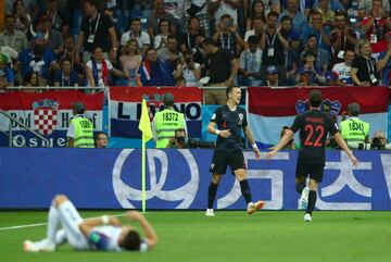 1-2. Perisic celebró el segundo gol.