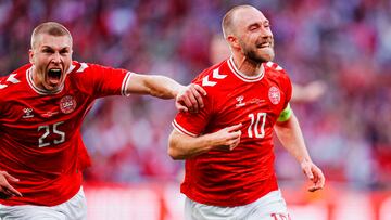 Christian Eriksen celebra un gol