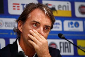 Soccer Football - UEFA Nations League - Italy Press Conference - San Siro, Milan, Italy - November 16, 2018 Italy coach Roberto Mancini during the press conference REUTERS/Alessandro Garofalo