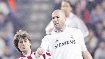 En medio de la batalla, Zidane propuso jugar al fútbol.