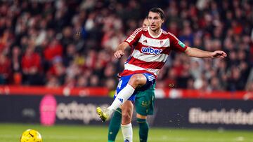 03/01/24 PARTIDO PRIMERA DIVISION
GRANADA CF - CADIZ CF
En la imagen Ignasi Miquel (Granada CF)