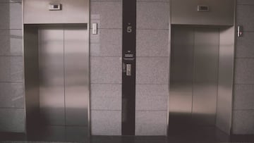 La raz車n por la cual no puedes hablar por el m車vil en los ascensores