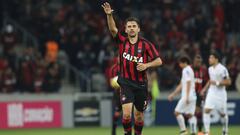 Paulo André dice que Paranaense no le teme a la altura