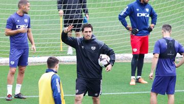 Iraola, durante un entrenamiento.