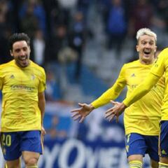 El Cádiz saca la cabeza del Tartiere