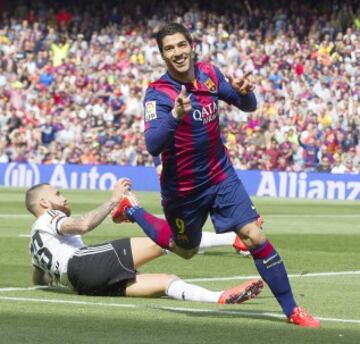 Luis Suárez celebra el 1-0.