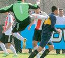 Los infantiles de River y Boca acaban a palos