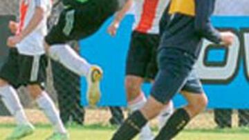 Los infantiles acaban a palos