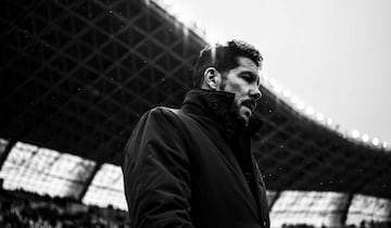 Diego Pablo Simeone of Atletico Madrid looks on during the La Liga match between Real Sociedad de Futbol and Atletico de Madrid at Anoeta stadium on November 5, 2016 in San Sebastian