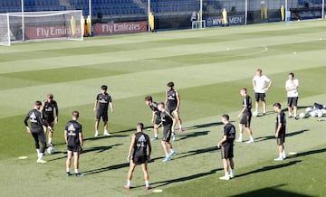 El Real Madrid se entrena antes del estreno en Vigo