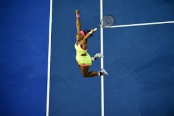 Serena Williams se quedó con el 19° título grande de su carrera, tras vencer a Maria Sharapova.