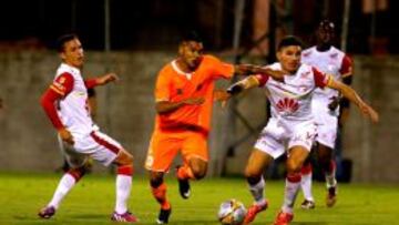 Envigado y Santa Fe firmaron un buen negocio en el Polideportivo Sur.