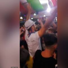 El Aduriz más fiestero entona el himno del Athletic a grito pelado