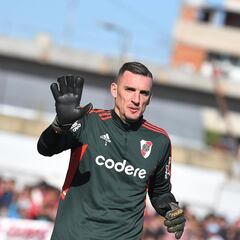 Armani: “La idea era retirarme en Nacional, pero el fútbol da vueltas”