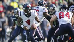 SEATTLE, WA - OCTOBER 29: Quarterback Deshaun Watson #4 of the Houston Texans rushes against the Seattle Seahawks at CenturyLink Field on October 29, 2017 in Seattle, Washington.   Otto Greule Jr/Getty Images/AFP
 == FOR NEWSPAPERS, INTERNET, TELCOS &amp; TELEVISION USE ONLY ==