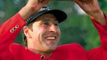 EXULTANTE CON SU TRIUNFO. Olazábal ganó el Omega de Hong Kong.