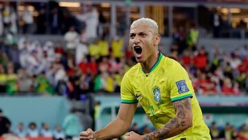 DOHA, QATAR - DECEMBER 5: Richarlison of Brazil celebrates 4-0  during the  World Cup match between Brazil  v Korea Republic  at the Stadium 974 on December 5, 2022 in Doha Qatar (Photo by Eric Verhoeven/Soccrates/Getty Images)