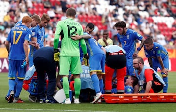 La Selección llegó a cuartos de final con la ilusión de hacer historia pero un error al comienzo del partido y un expulsado al final, arrebata la opción de llegar a semifinal.