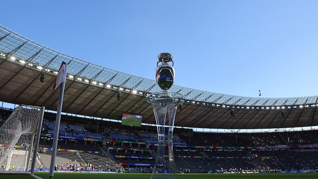 Why doesn’t the Spanish national anthem have any lyrics? What other countries only have music?