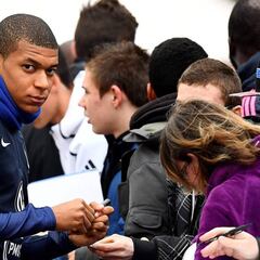 El Real Madrid va muy en serio por el delantero francés Mbappé