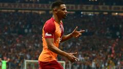 Former Man City midfielder Fernando continues Sevilla transformation