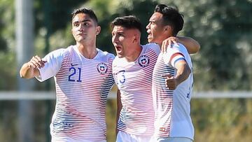 El jugador de Chile, Mathias Pinto, celebra su gol contra Portugal, durante el partido por el Grupo A, Torneo Esperanzas de Toulon 2019, 