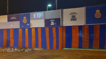 Pintadas vandálicas azulgrana en la Ciudad Deportiva del Espanyol.