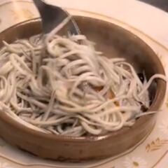 Un restaurante de Cantabria enseña su plato estrella a 180 euros y se abalanzan contra la cocinera: “Eso lo compro yo por 3,50 euros en el Carrefour”