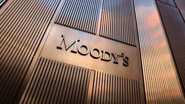 Moody’s downgrade of the US credit rating explained: Why it matters and what it signals to investors about the country’s creditworthiness.