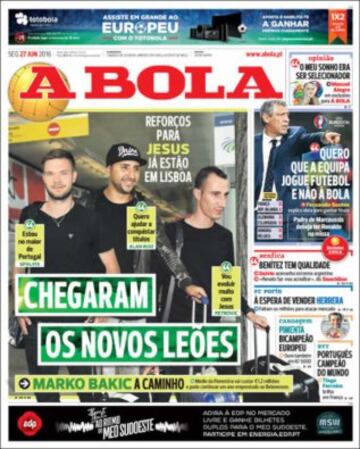 Portadas de la prensa mundial