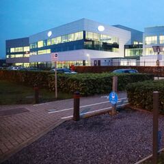 Un pequeño pueblo produce millones de vacunas para toda Europa