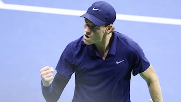 Italy's Jannik Sinner gestures during the men's singles semifinal tennis match against Canada�s Felix Auger-Aliassime on day thirteen of the US Open tennis tournament at the USTA Billie Jean King National Tennis Center in New York City, on September 5, 2025. (Photo by CHARLY TRIBALLEAU / AFP)