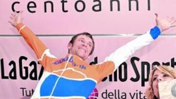 Denis Menchov en el podio.