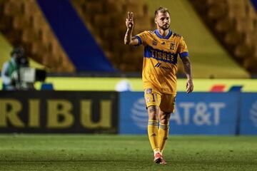 El Diente se ha hecho de un lugar en el cuadro de Tigres, y aunque veces no sale como titular, su promedio de gol es elevado, ya que únicamente ha disputado 123 minutos y tiene dos tantos